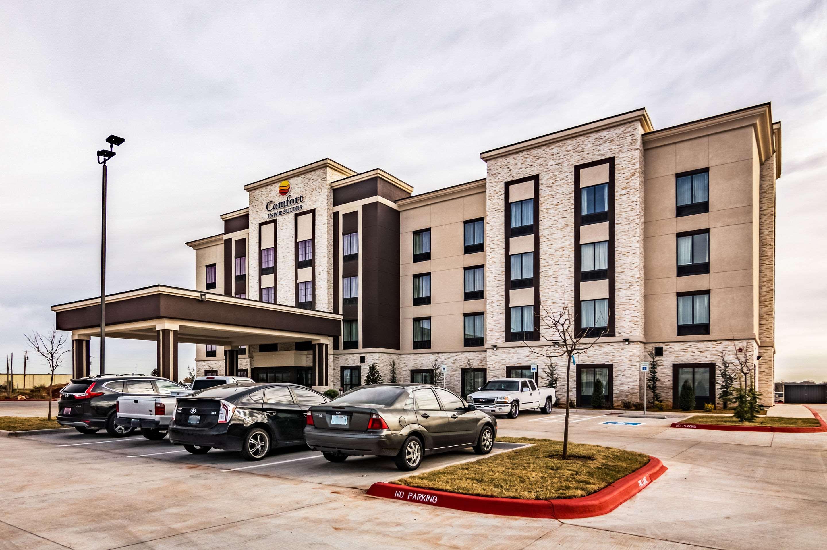 Comfort Inn & Suites Oklahoma City South I-35 Exterior photo