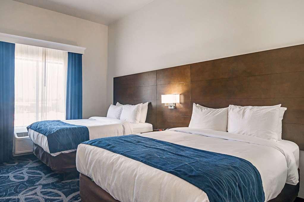 Comfort Inn & Suites Oklahoma City South I-35 Room photo